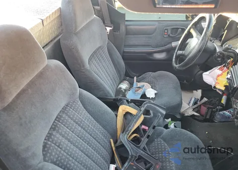 1999 Chevrolet S Truck S10 z USA, uszkodzony, nr VIN 1GCCS1441XK133469